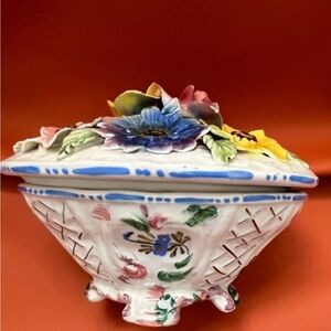 VTG Italian Renaissance Revival Faïence Nove Rose Oval Trinket Box